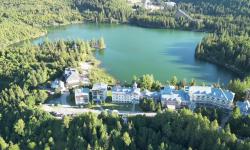 Featured image of post Grand Hotel Kempinski High Tatras: Lake Views, Balcony Suites and a Standout Spa