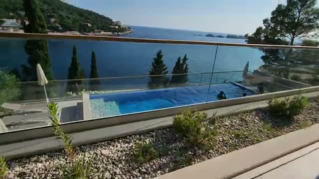 The infinity pool overlooking the bay