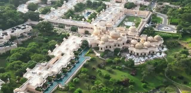 The domed palace building of the Oberoi Udai Vilas