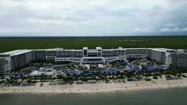 Aerial view of Royalton Splash Riviera Cancun