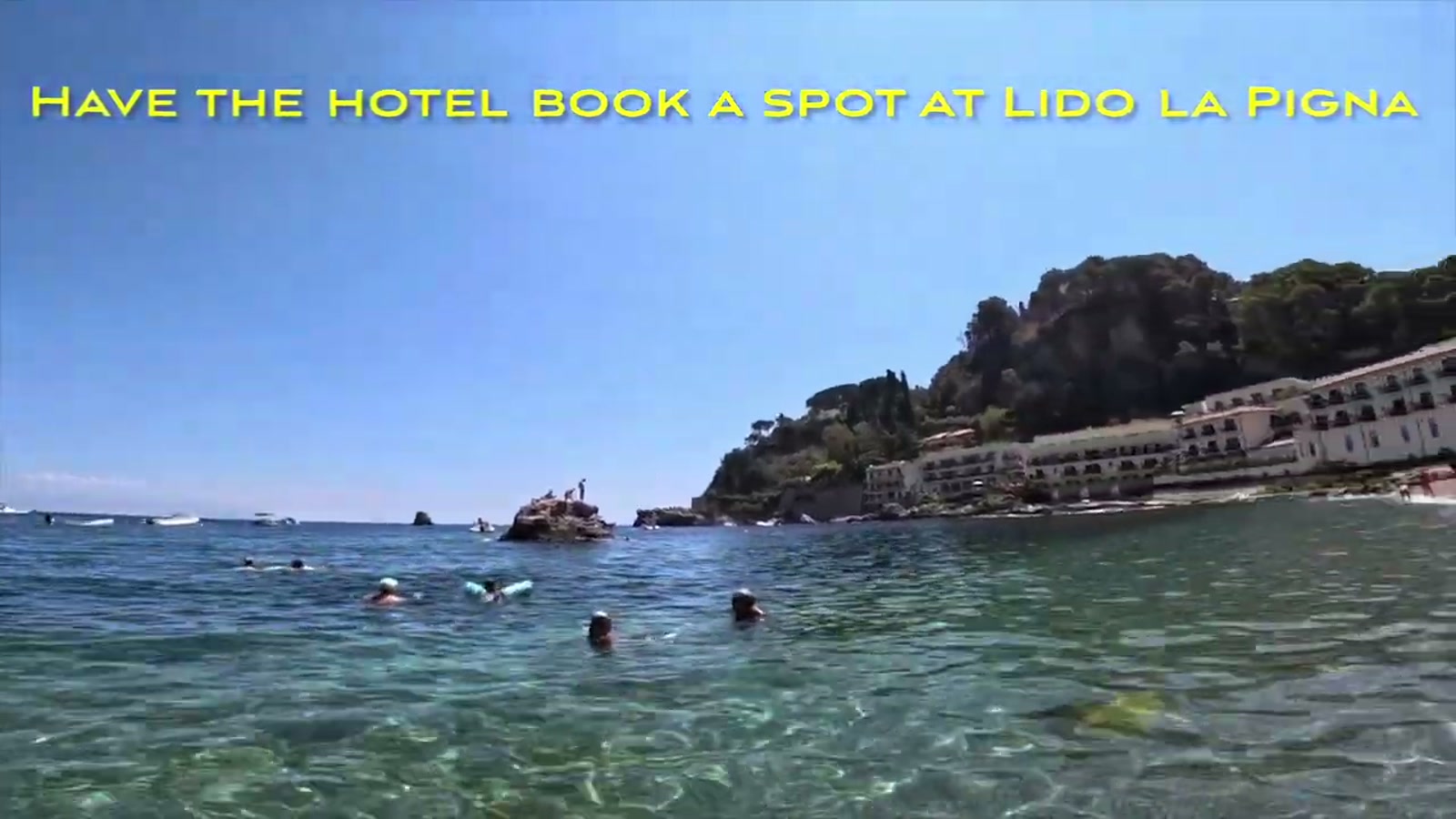 Lido La Pigna beach club below Taormina